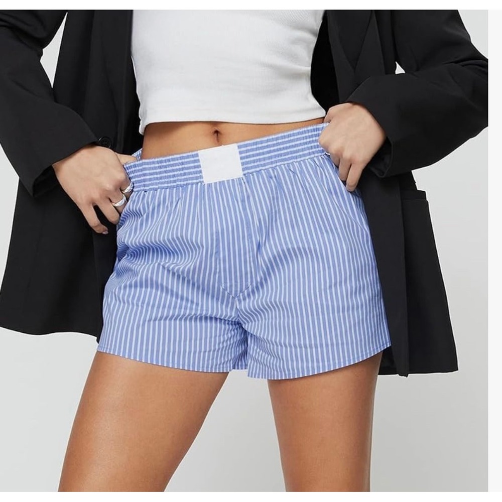 Commense Pinstripe‎ Thin Shorts size M/6